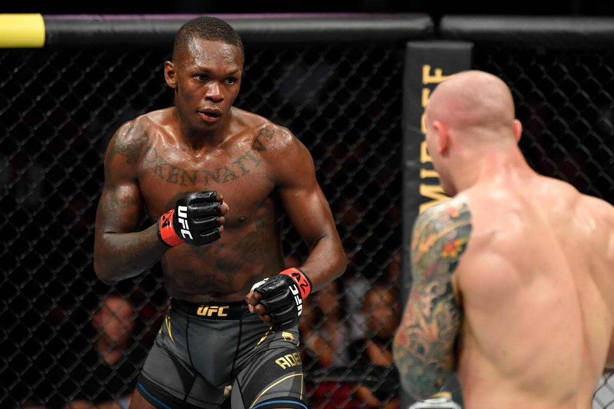 UFC: Israel Adesanya le gana a Marvin Vettori y defiende su título