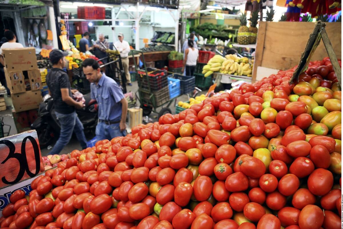 México plantea a EU reclasificar tomate