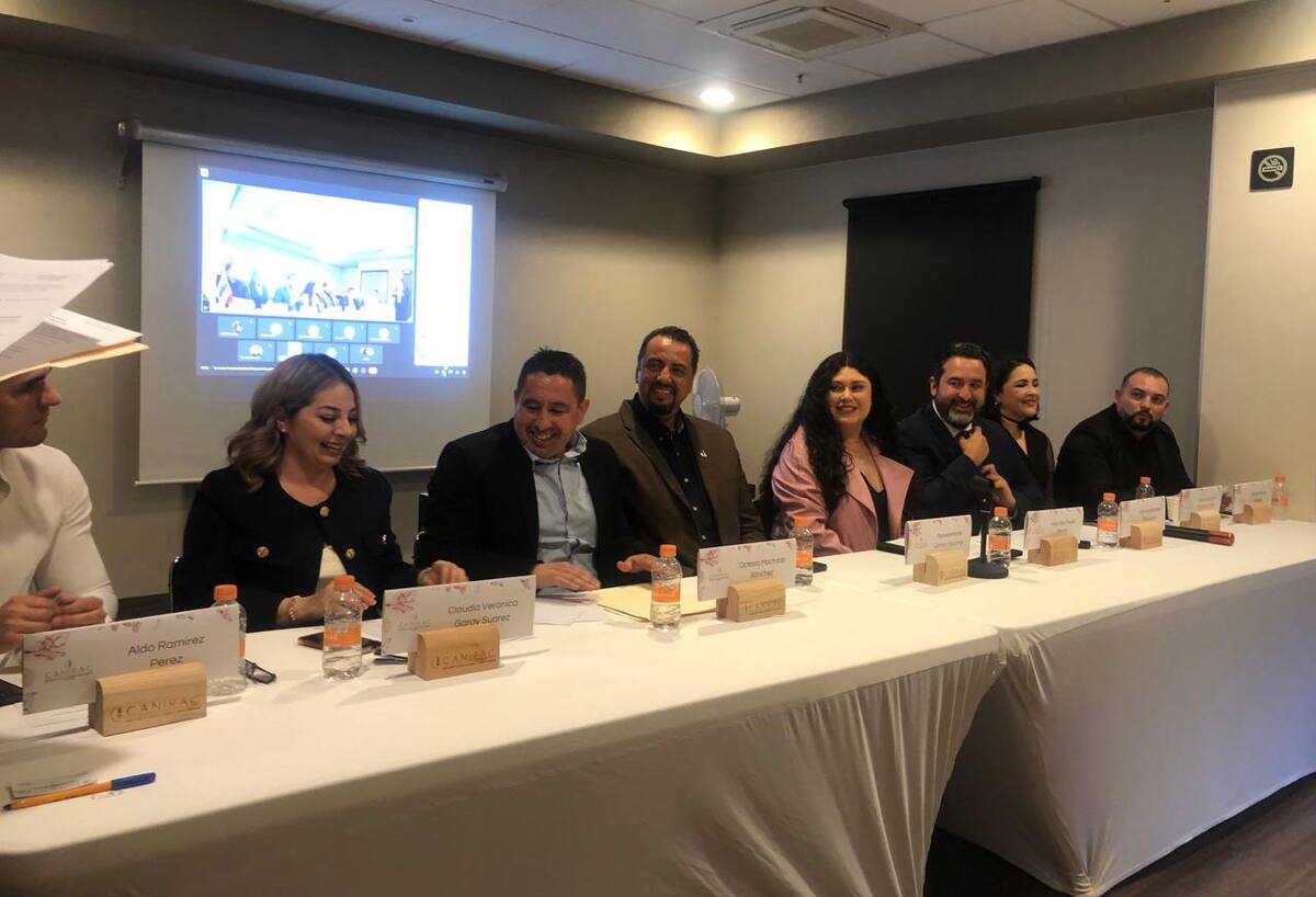 Elección de la nueva mesa directiva de Canirac Rosarito.