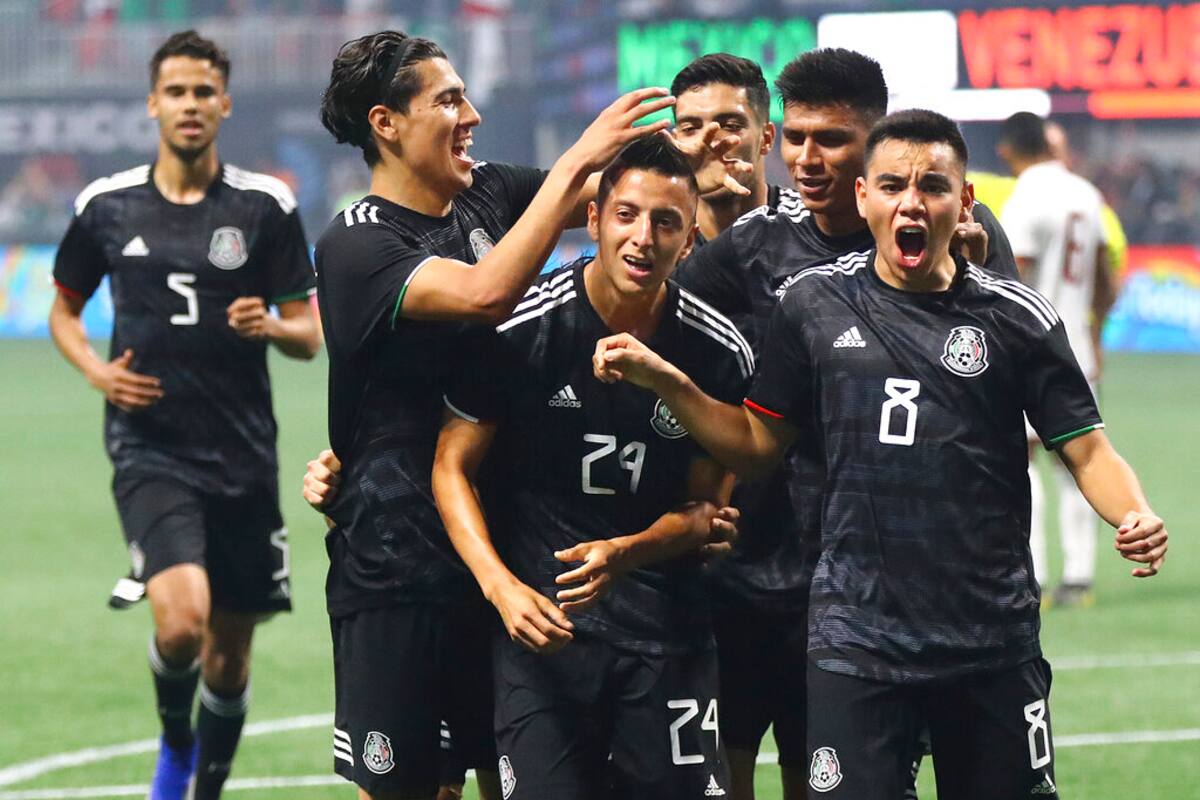 Martino deberá sortear adversidades con México