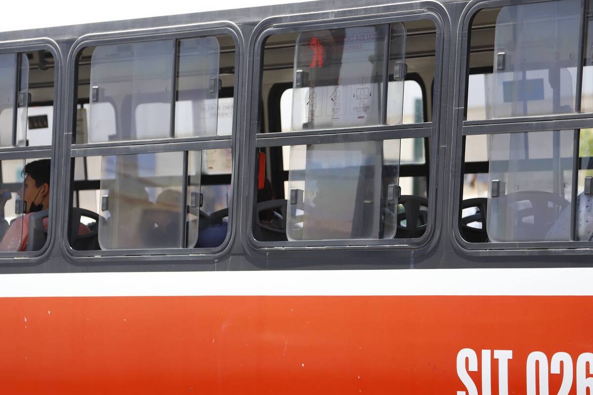 Reportan que los camiones de la línea 11 aún no implementan la tecnología GPS y de cobro por tarjeta