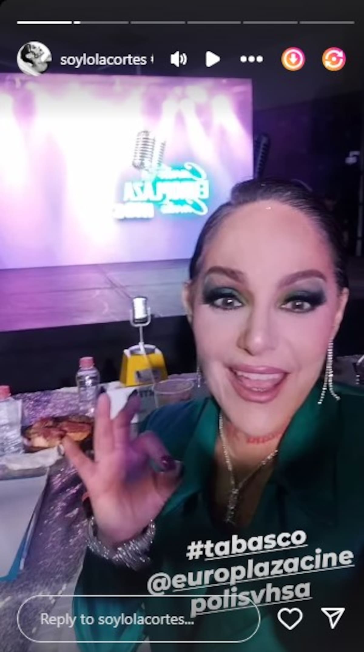 Lola Cortés fue jueza de un concurso infantil de canto en Tabasco