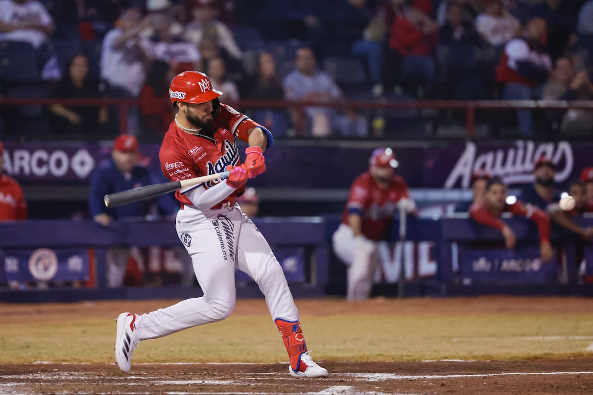 Jonathan Ornelas jugando con los Águilas de Mexicali en la temporada 2025-26. (Foto: Archivo GH)
