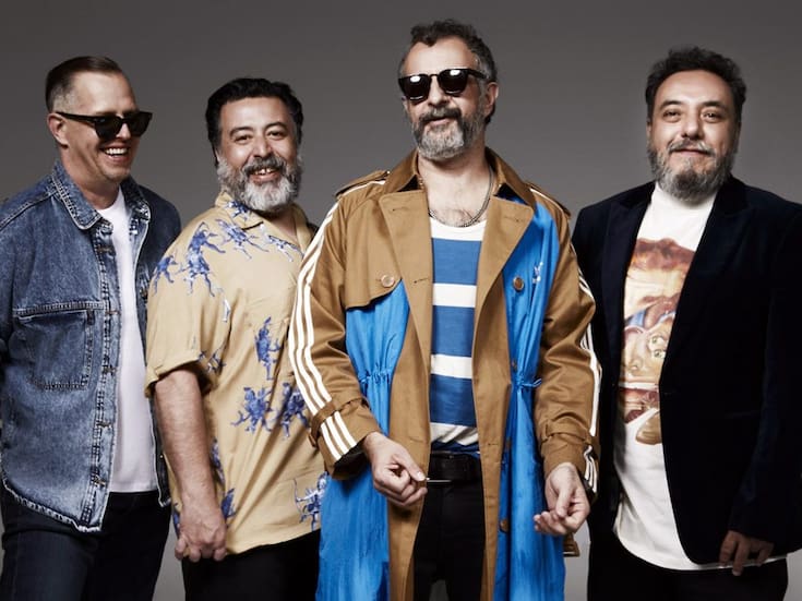 Molotov celebra 30 años con crítica al gobierno de Morena y a la 4T y mensaje de resistencia en el Palacio de los Deportes