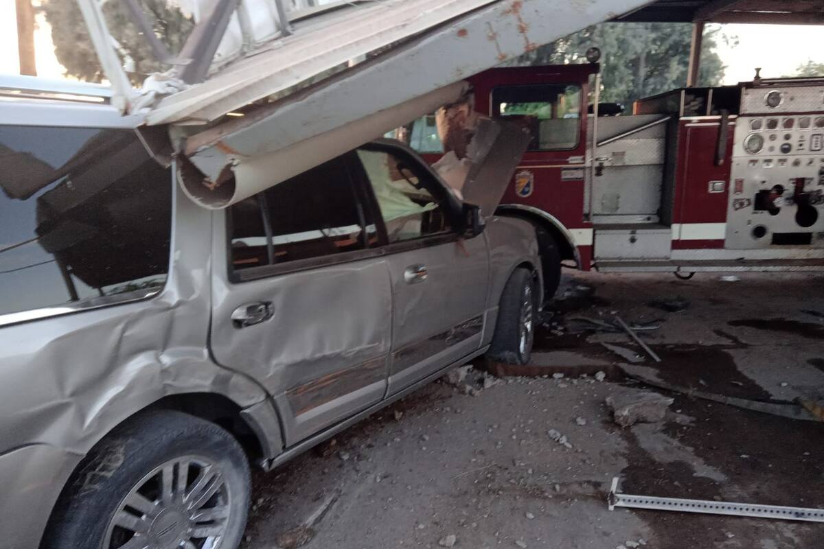 Ascienden a más de 50 mil pesos daños a bomberos por choque