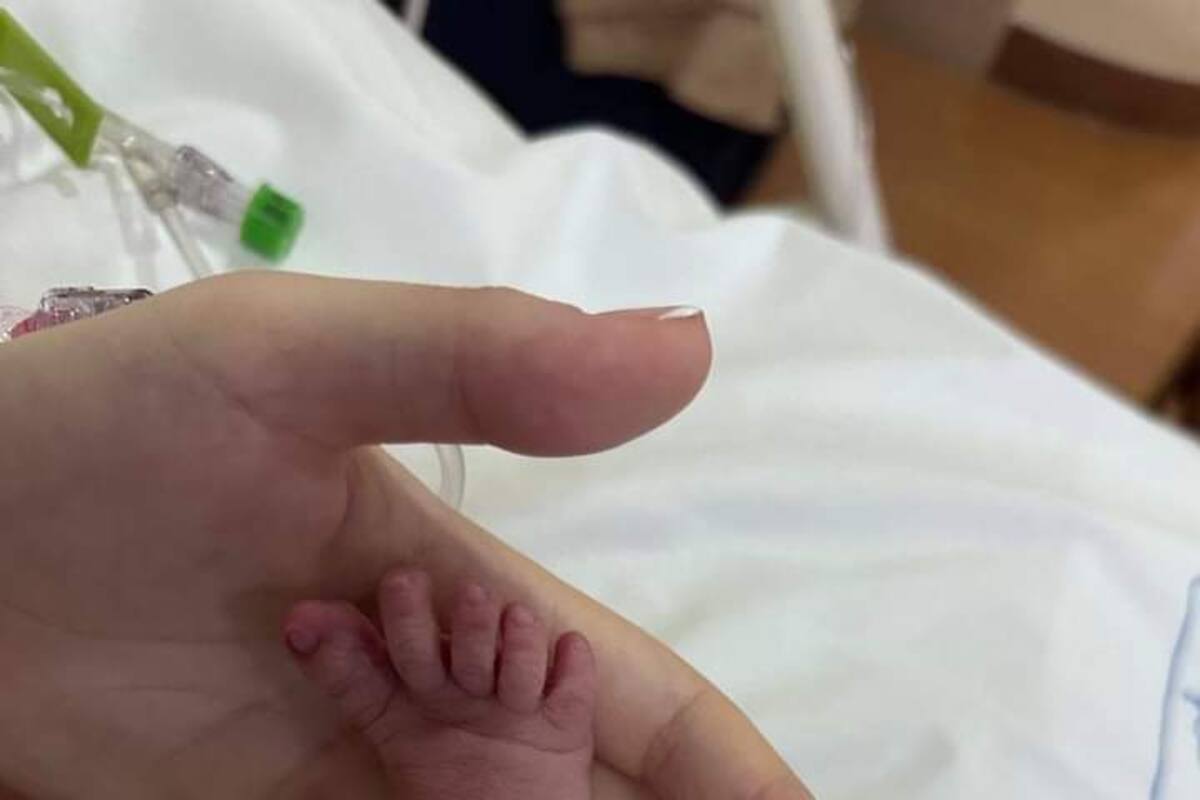 José Eduardo Derbez y Paola Dalay dan la bienvenida a su bebé, Tessa