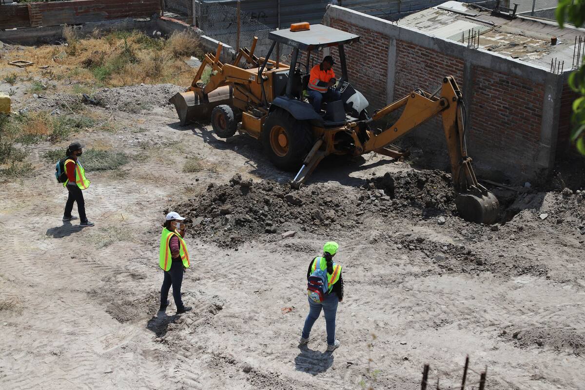Reanudan colectivos búsqueda de desaparecidos en 'Casa Campos'