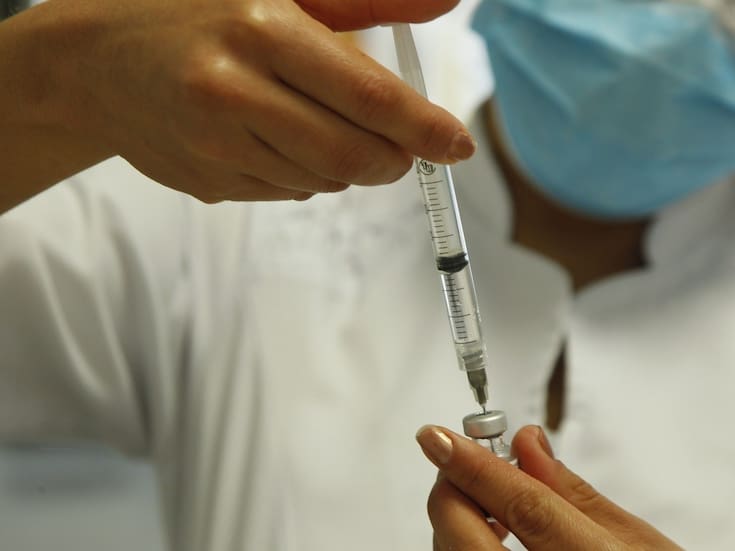 ¿Vacunarse puede ocasionar alguna enfermedad? Esto dicen los especialistas al respecto