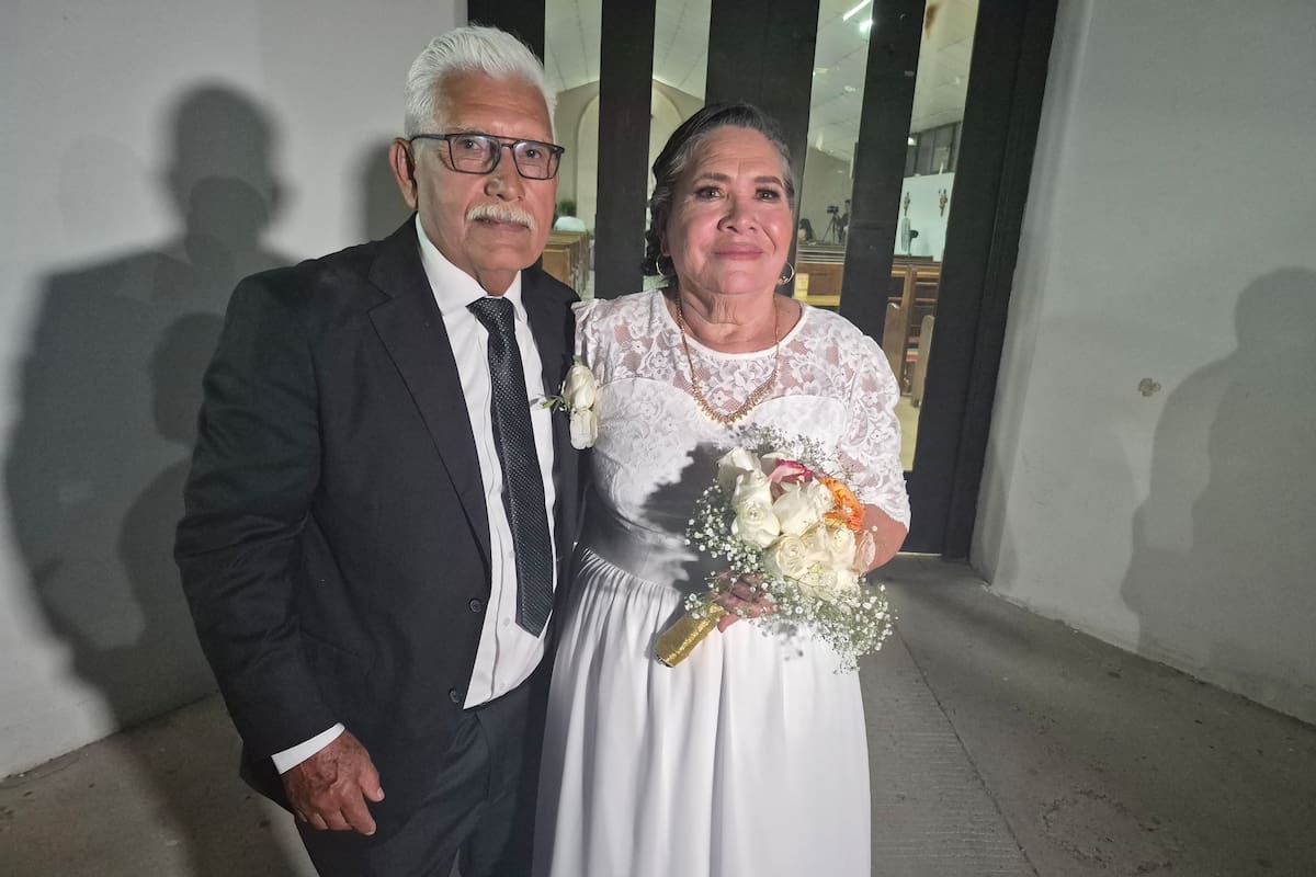 Casimiro y Gloria celebran 50 años de matrimonio en Hermosillo: de un encuentro en la colonia Palo Verde a una familia numerosa llena de recuerdos y aprendizajes
