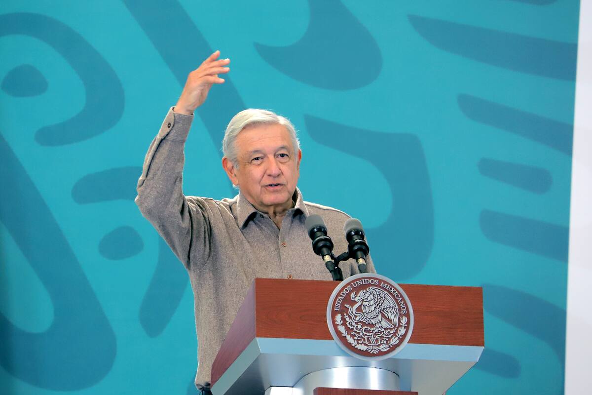 AMLO: “El pueblo gobernará para siempre, porque eso es la democracia”.