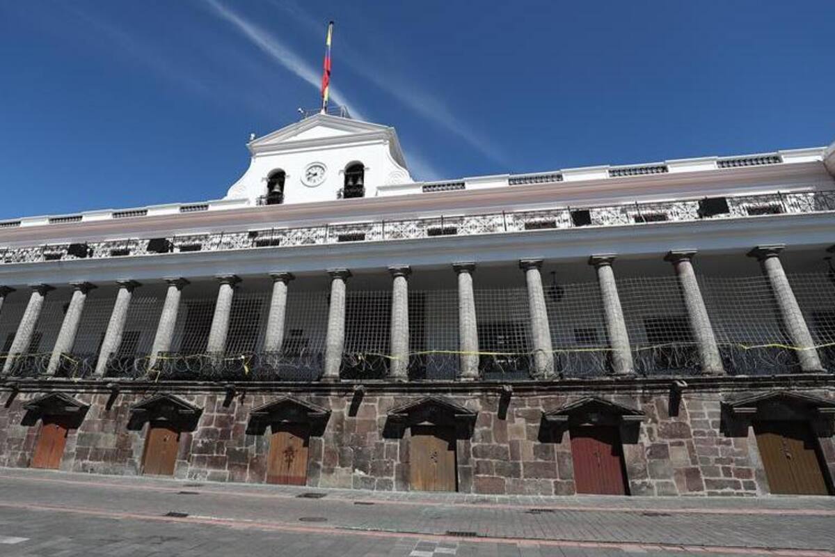 Lenín Moreno restablece su gobierno tras cese de protestas