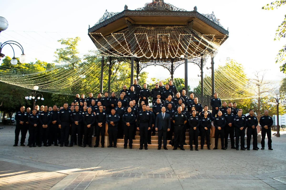 Imagen oficial de elementos de la Policía Estatal de Sonora durante la ceremonia de Policía del Año. | SSP Sonora
