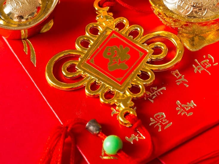 Amuletos de la suerte para cada signo del horóscopo chino en 2026: qué usar en el Año del Caballo de Fuego para atraer protección y abundancia