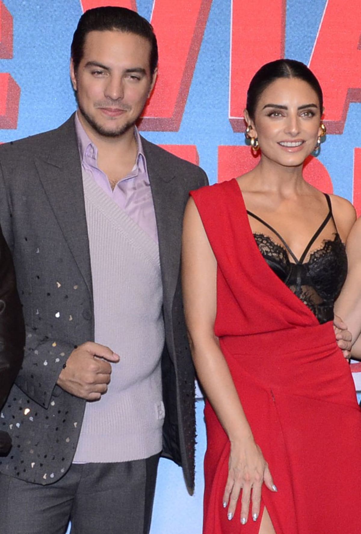 Vadhir y Aislinn Derbez.