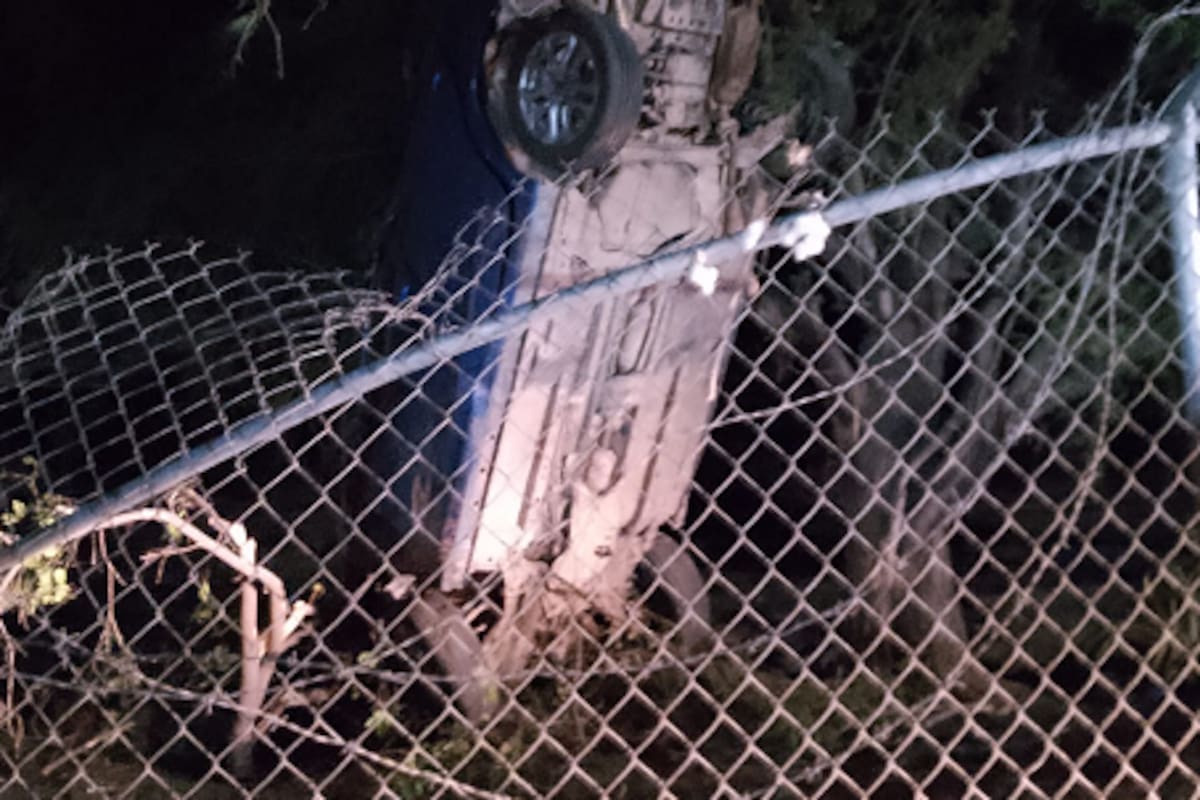 Choque y volcadura deja saldo de un muerto, en el valle de Mexicali
