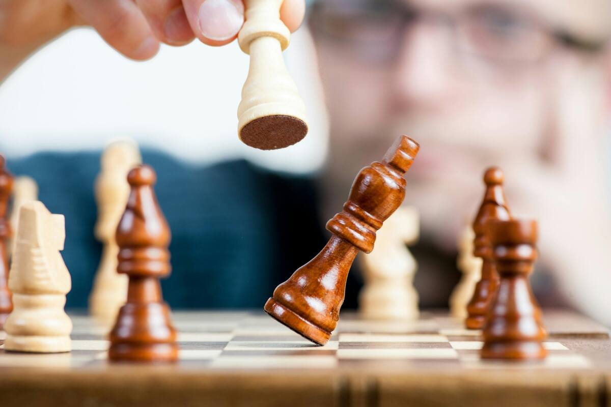 ¿Cúal es la diferencia entre conocimiento e inteligencia?