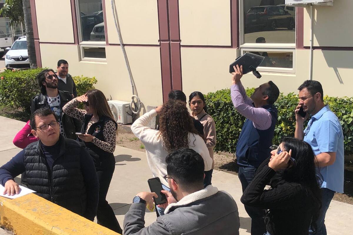 Así se vivió el eclipse solar en Rosarito