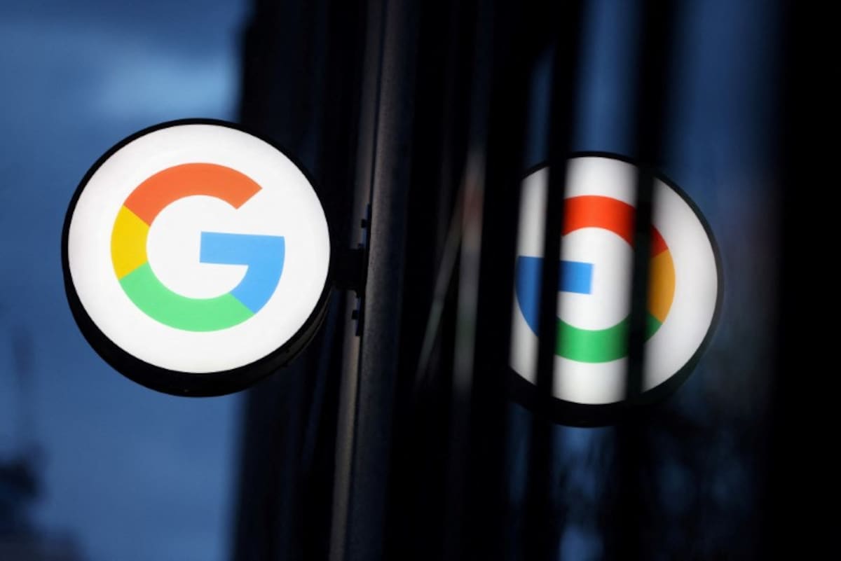 FOTO DE ARCHIVO: El logotipo de Google LLC en la Google Store Chelsea en Manhattan, Nueva York, Estados Unidos, 17 de noviembre de 2021. REUTERS/Andrew Kelly/File Photo