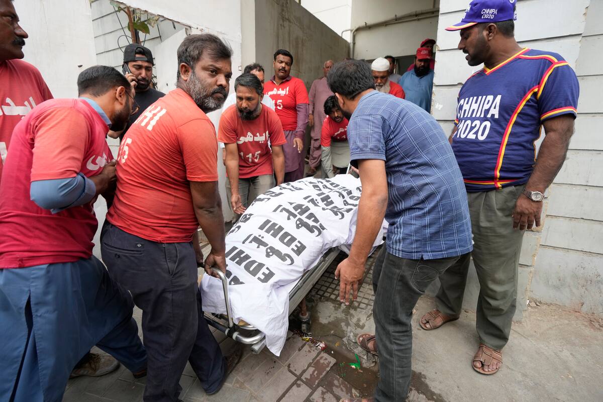 Pakistán bombardea Irán: hay 9 muertos