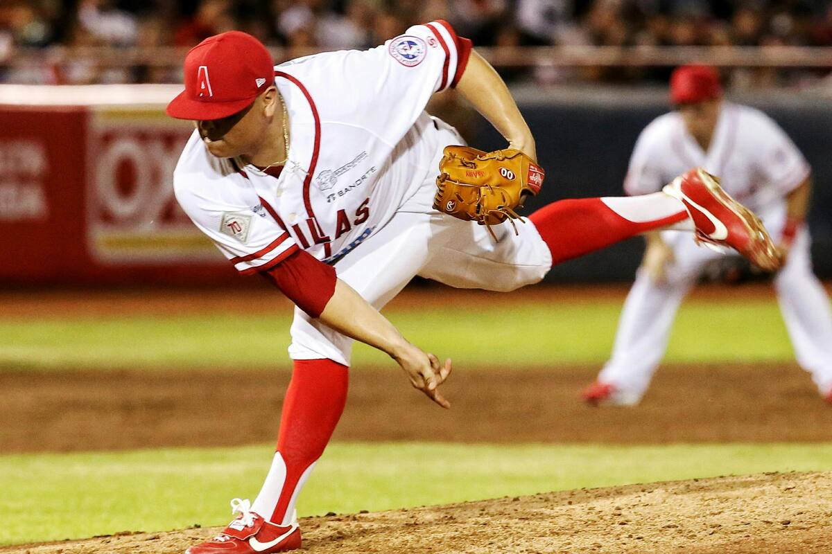 Completan Javier Solano y Alexis Wilson los Guantes de Oro