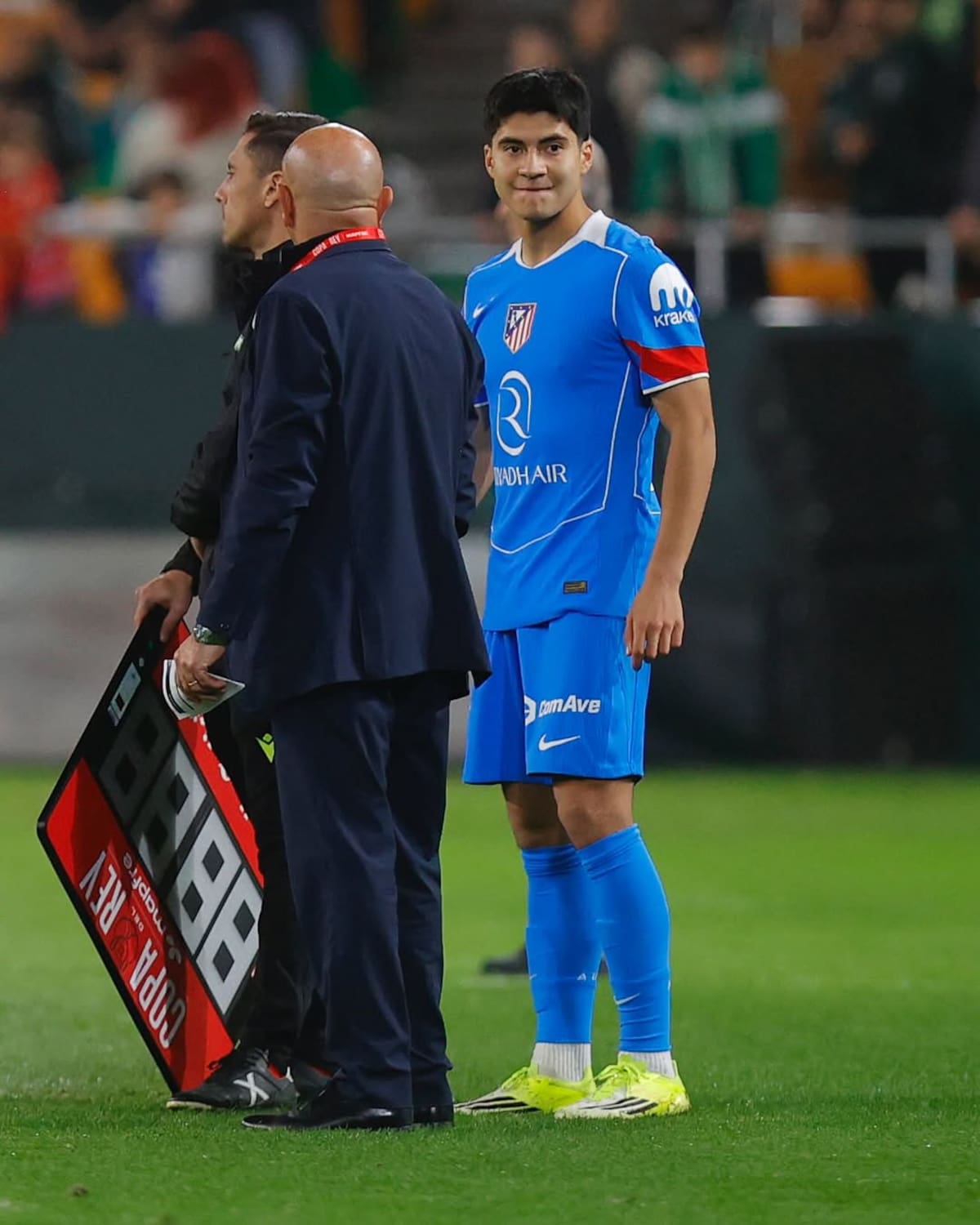 Obed Vargas entrando de cambio con el Atlético de Madrid.