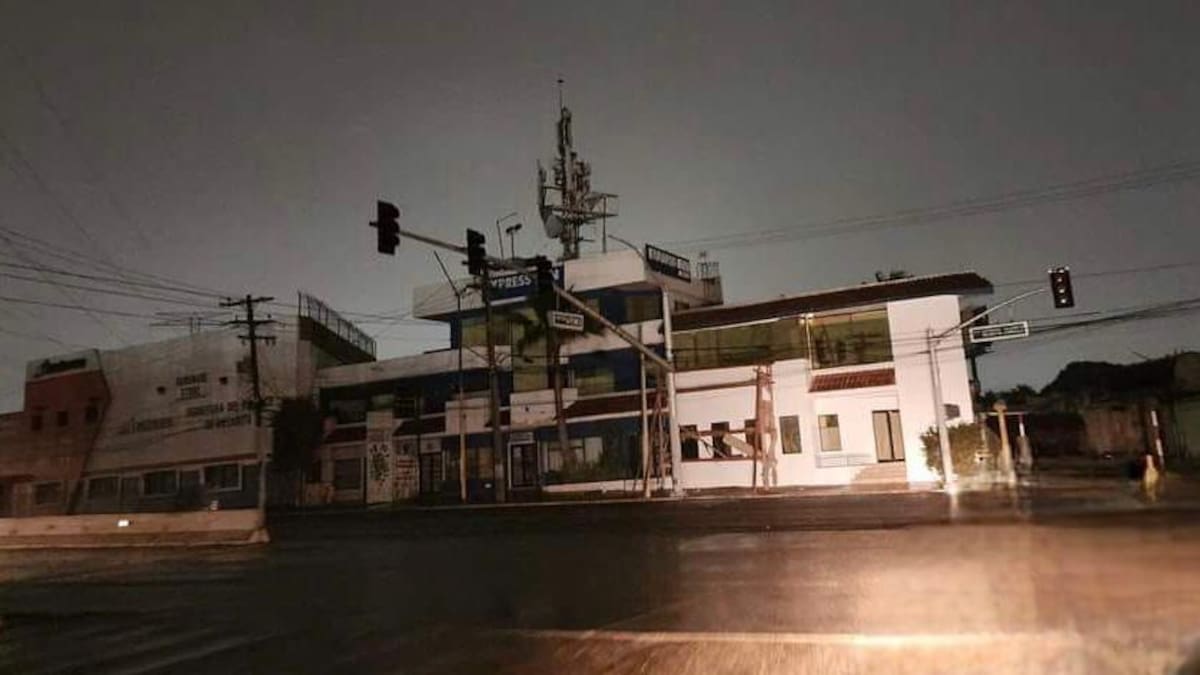 Cortes de luz y agua ahogan al sector restaurantero de Rosarito