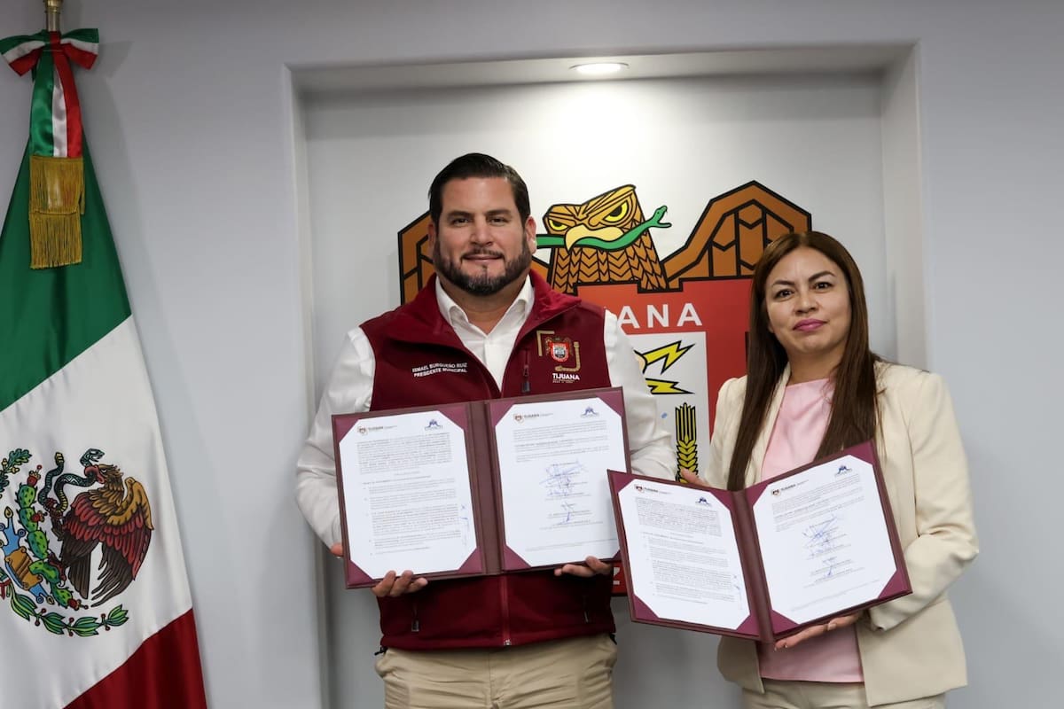 Reafirma Alcalde apoyo a la educación