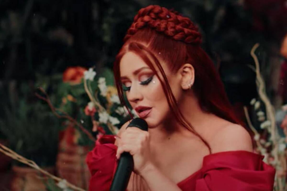 ¡Christina Aguilera canta ranchero! Lanza tema 'La reina'