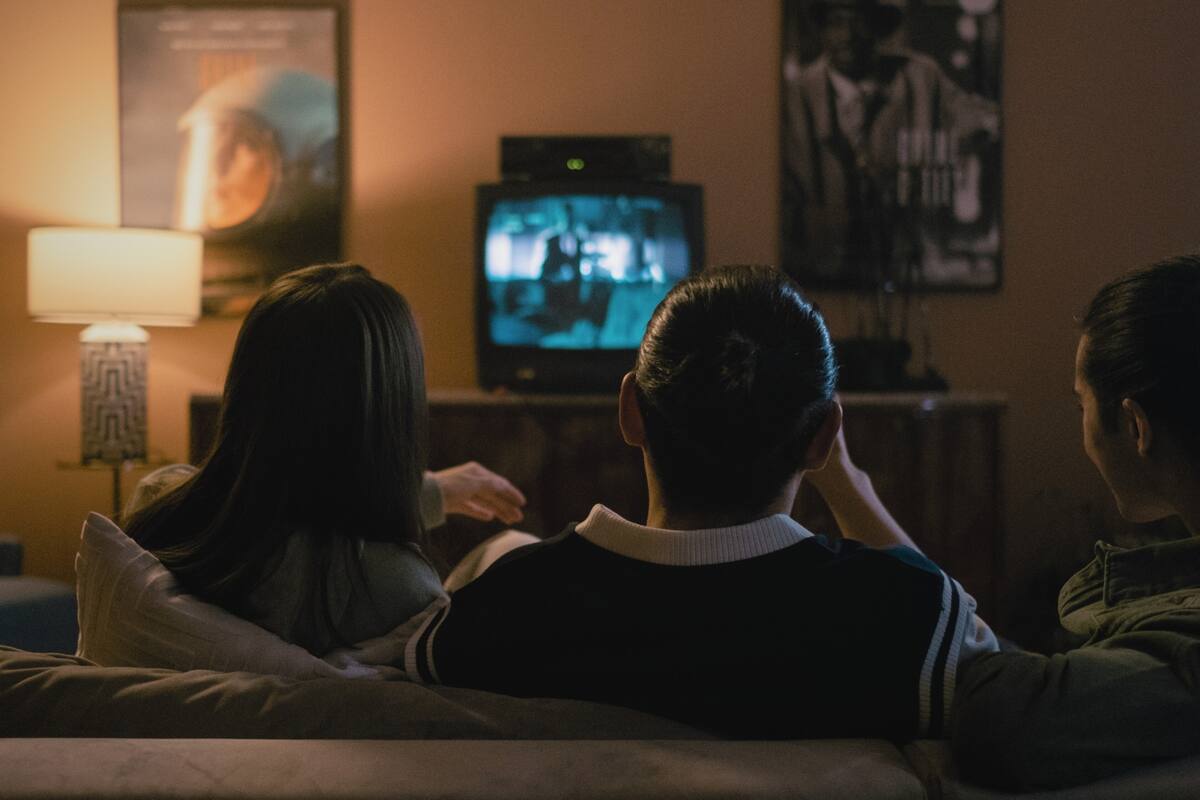 ¿Por qué vemos las mismas series de televisión una y otra vez? Esto nos dice la psicología