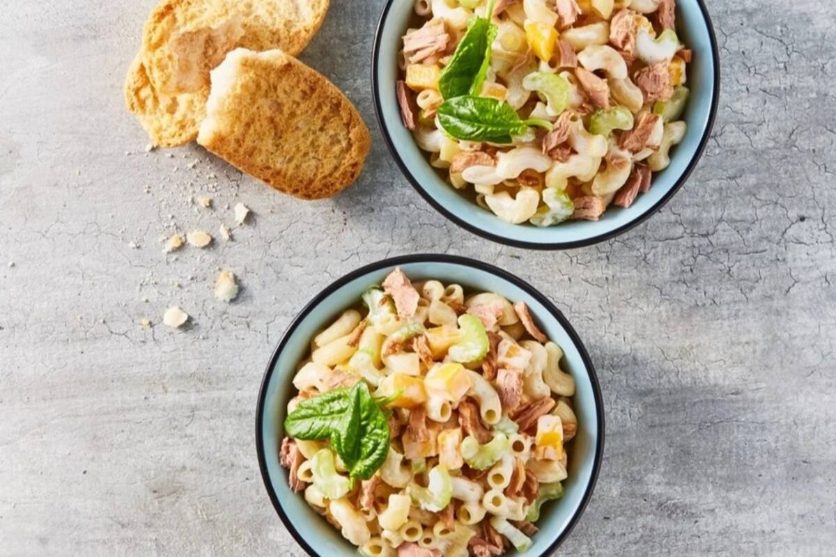 Coditos con crema y atún