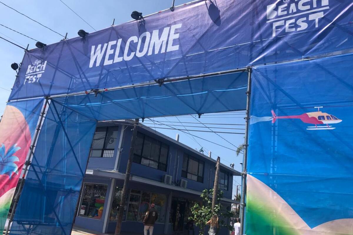 Cancelan reservaciones en hoteles tras incendio de vehículos en Rosarito