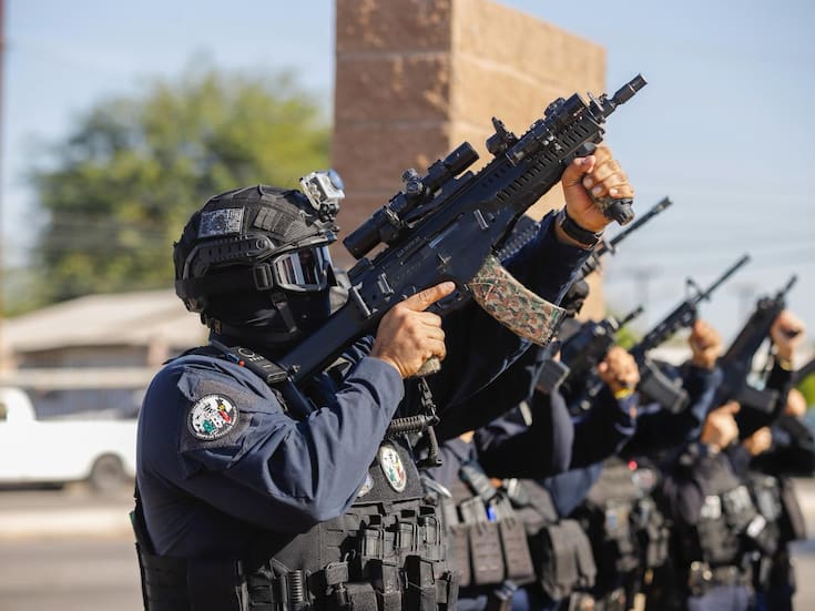 Honran a policías caídos en servicio