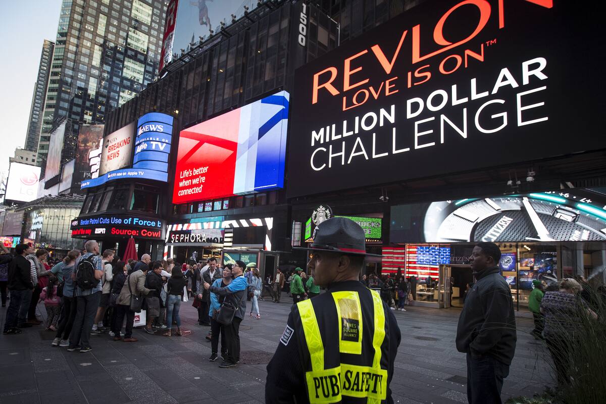 Evacúan Times Square por alerta de dispositivo sospechoso en Nueva York
