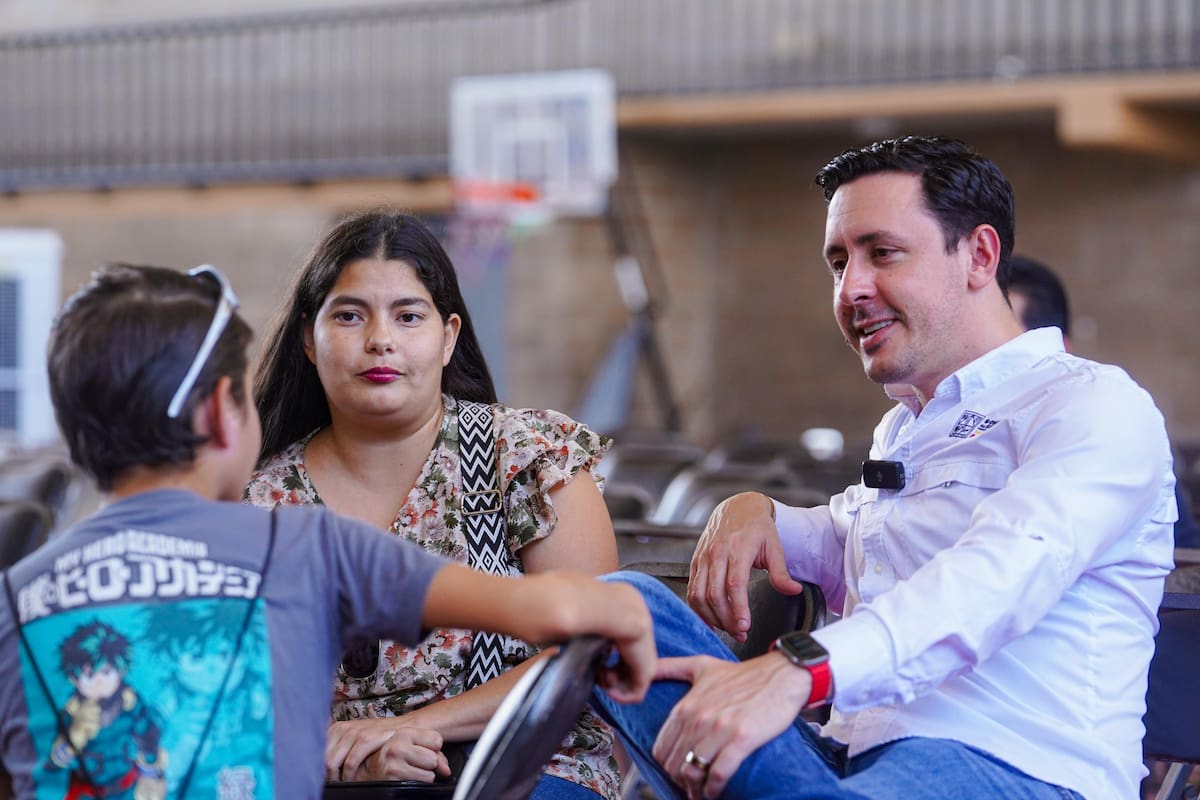 Fernando Rojo informa que familias de Hermosillo avanzan hacia una vivienda propia con la firma de contratos ante Conavi