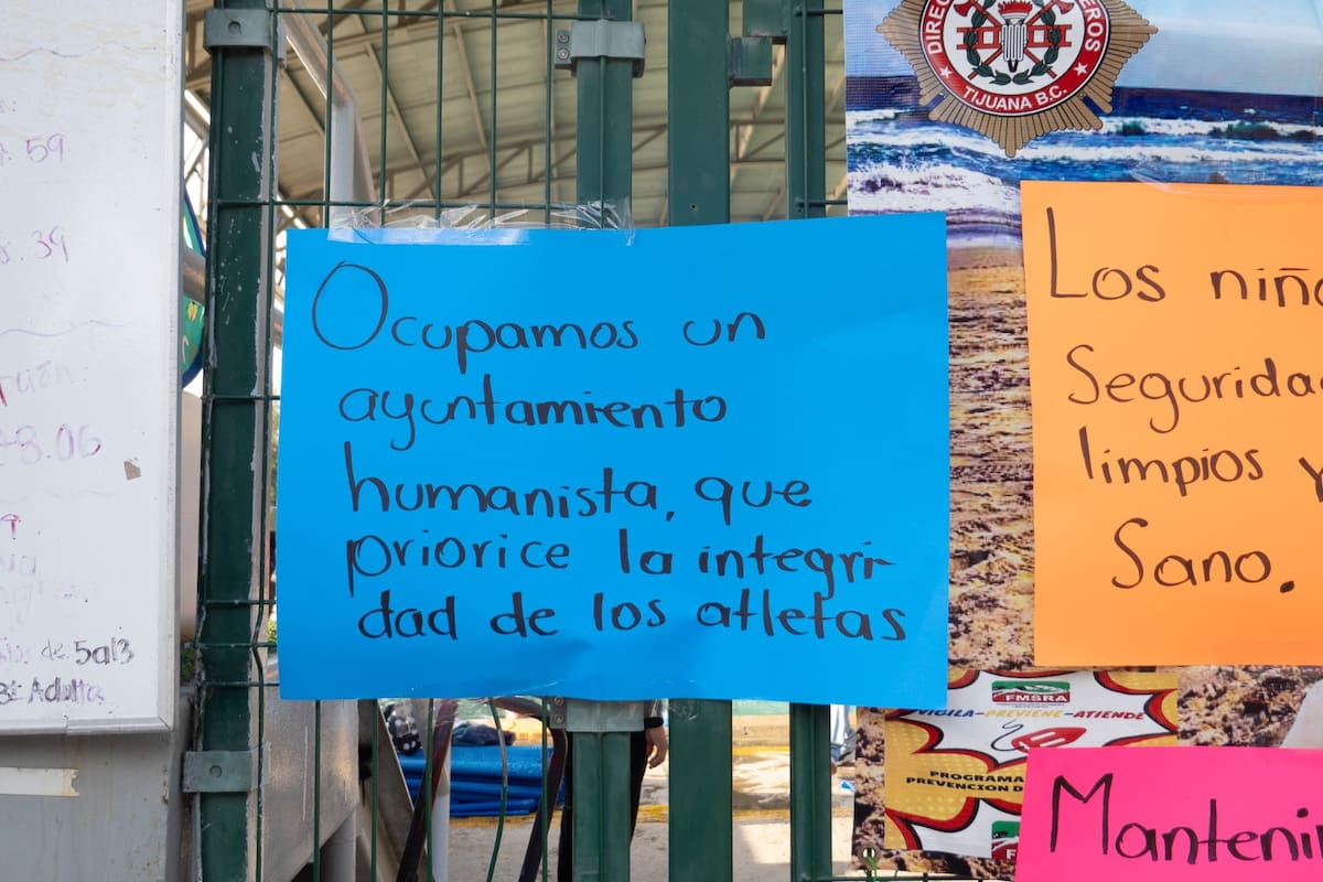 Los asistentes denunciaron también actitudes prepotentes y falta de atención al solicitar apoyo del administrador. Foto: Border Zoom