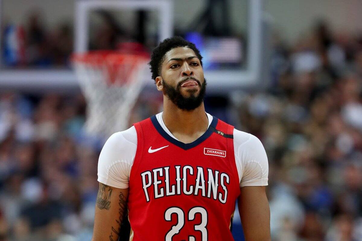 Anthony Davis va a Lakers