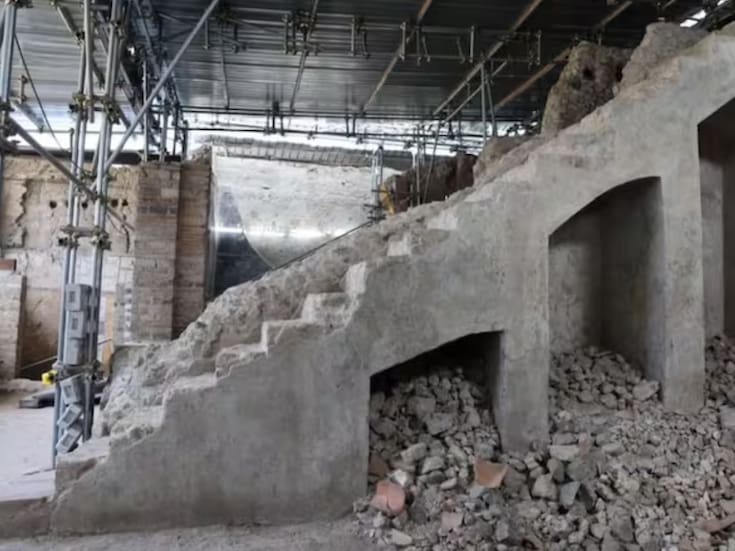 Pompeya revela una nueva zona oculta tras el hallazgo de una escalera enterrada