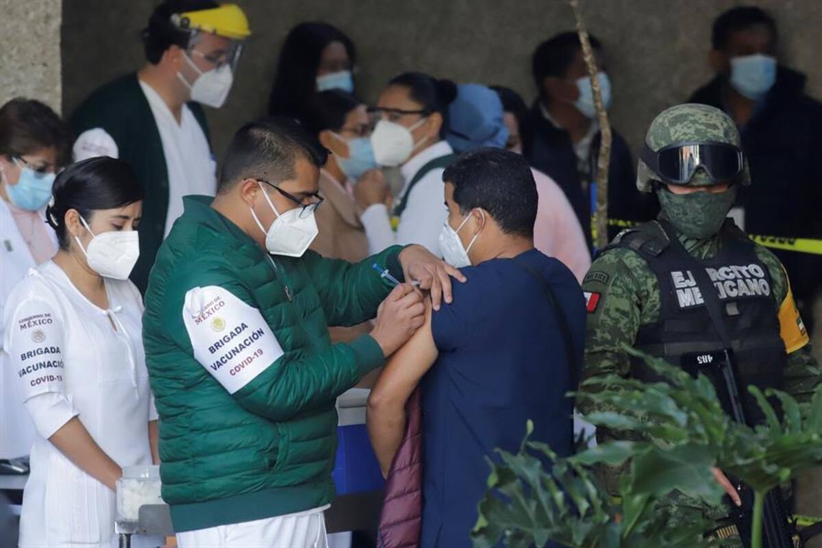 México supera el millón 300 mil personas vacunadas contra la Covid-19