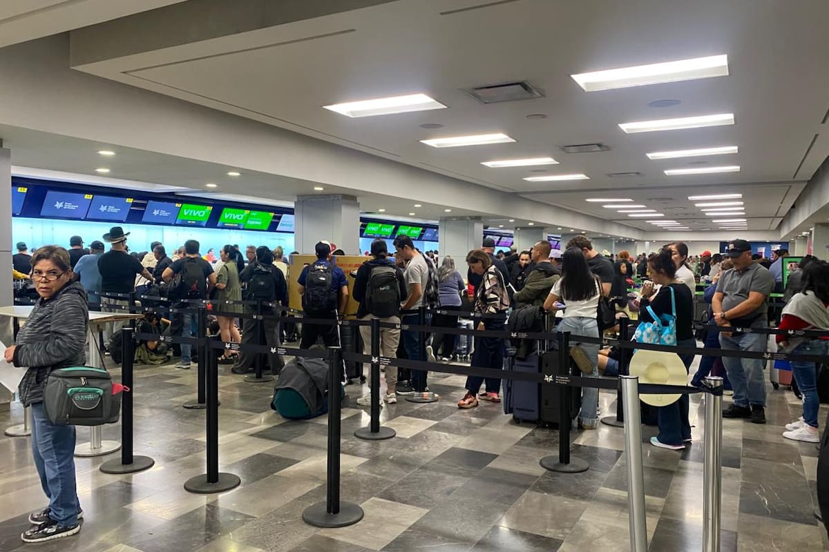 Afectaciones por neblina deja “varados” usuarios en Aeropuerto de Tijuana