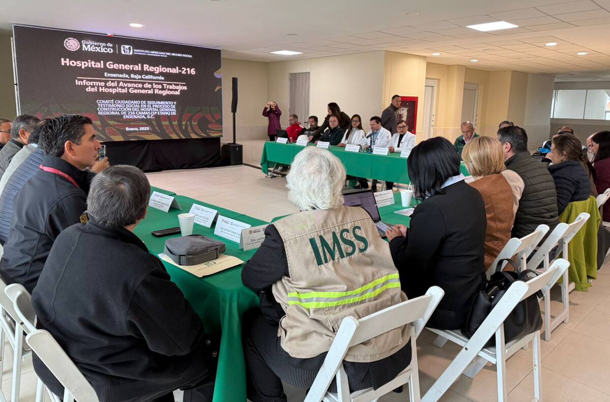 Sesión del Comité Ciudadano de Seguimiento y Testimonio Social del nuevo hospital del IMSS en Ensenada.