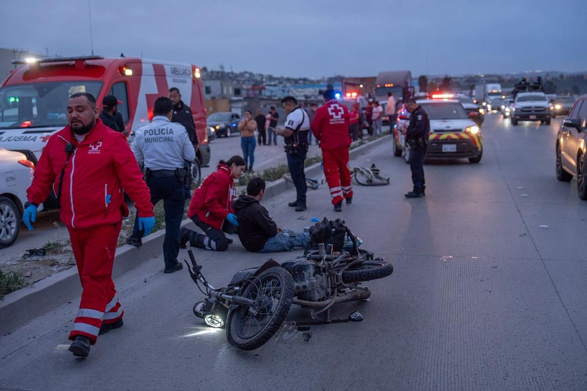 Choque entre ciclista y motociclista deja dos lesionados en la Vía Rápida Alamar