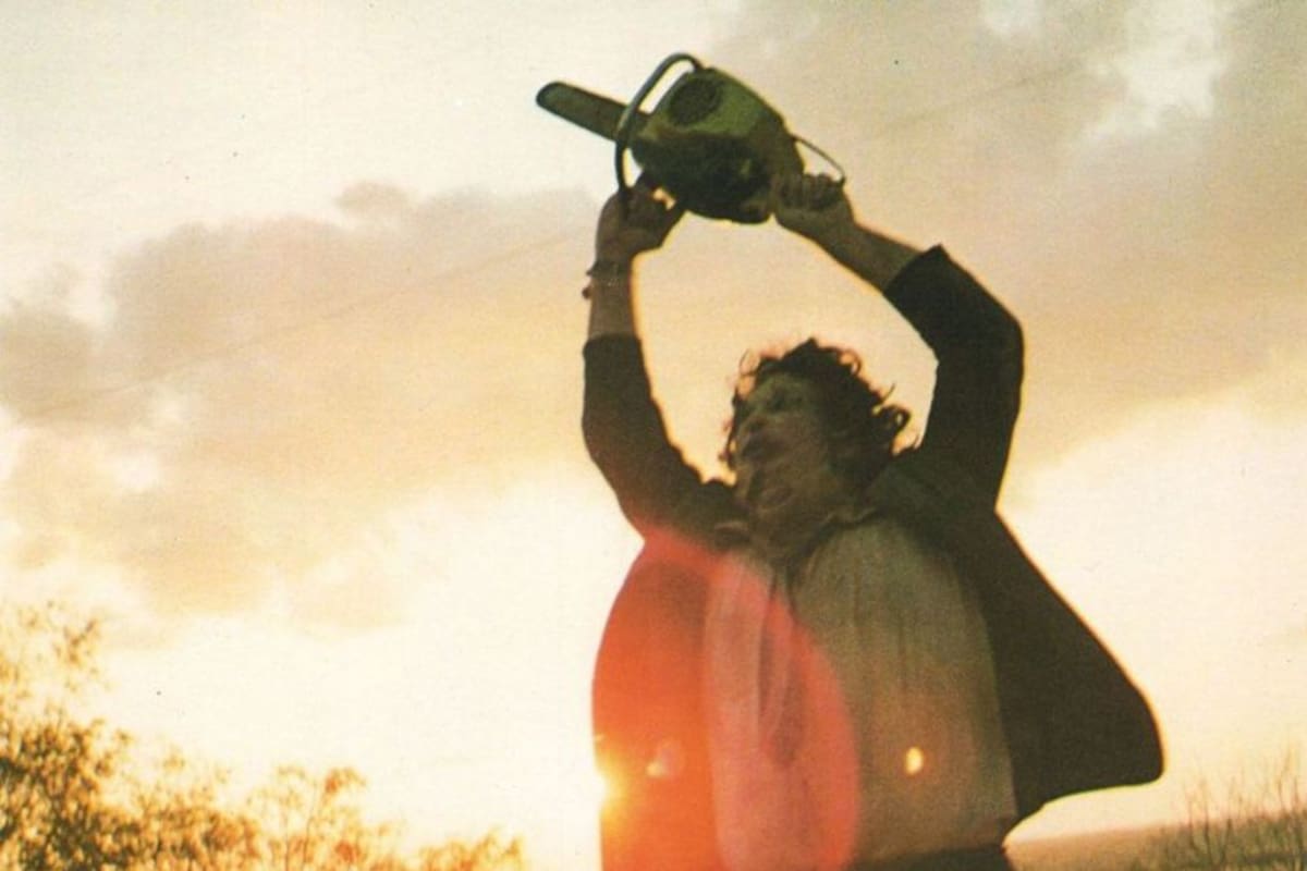 La Masacre de Texas tendrá serie: A24 confirma nuevo proyecto y suma a Glen Powell como productor