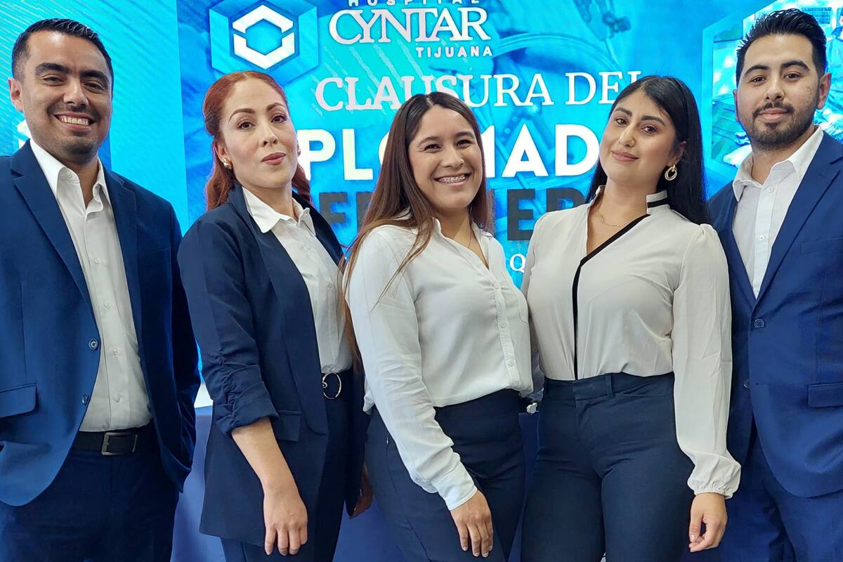 Celebran a enfermeros que concluyeron diplomado en Enfermería en Instrumentación Quirúrgica