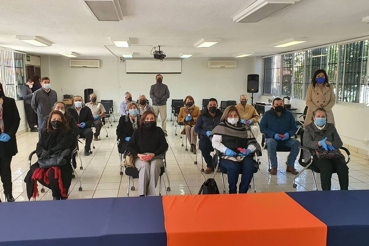 Reconocen en ITH a maestros y personal por su trayectoria