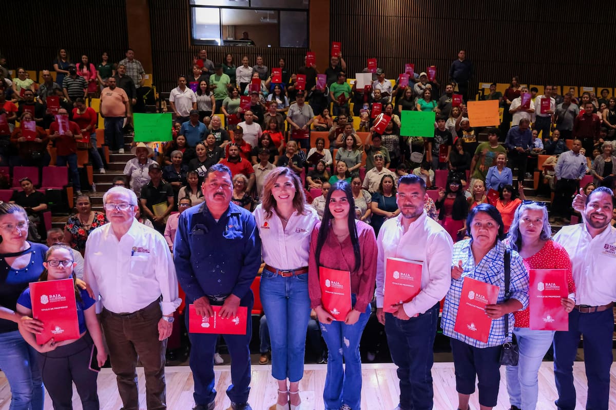 Aseguran patrimonio más de 17 mil familias con títulos de propiedad en gobierno de Marina del Pilar