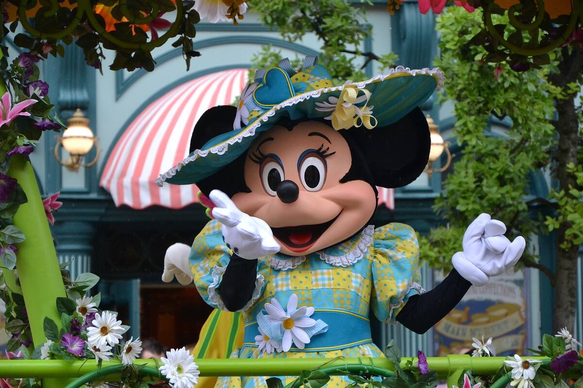 ¿Cuál es el nombre completo de Minnie Mouse?
