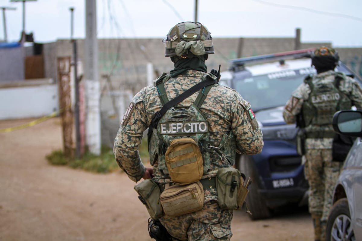 El primer ataque se registró en una vivienda de la colonia Lagunitas, en Santa Fe y más tarde, un joven fue atacado a balazos en la colonia Osuna Millán, en Playas de Tijuana. En ambos casos, los agresores huyeron y no se reportan detenidos. Foto: Border Zoom
