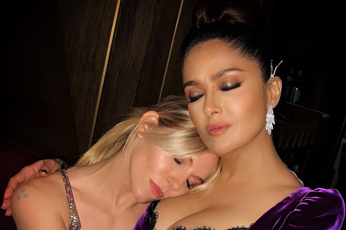 ¿Tomando una siesta? Sienna Miller se queda dormida sobre Salma Hayek durante los BAFTA