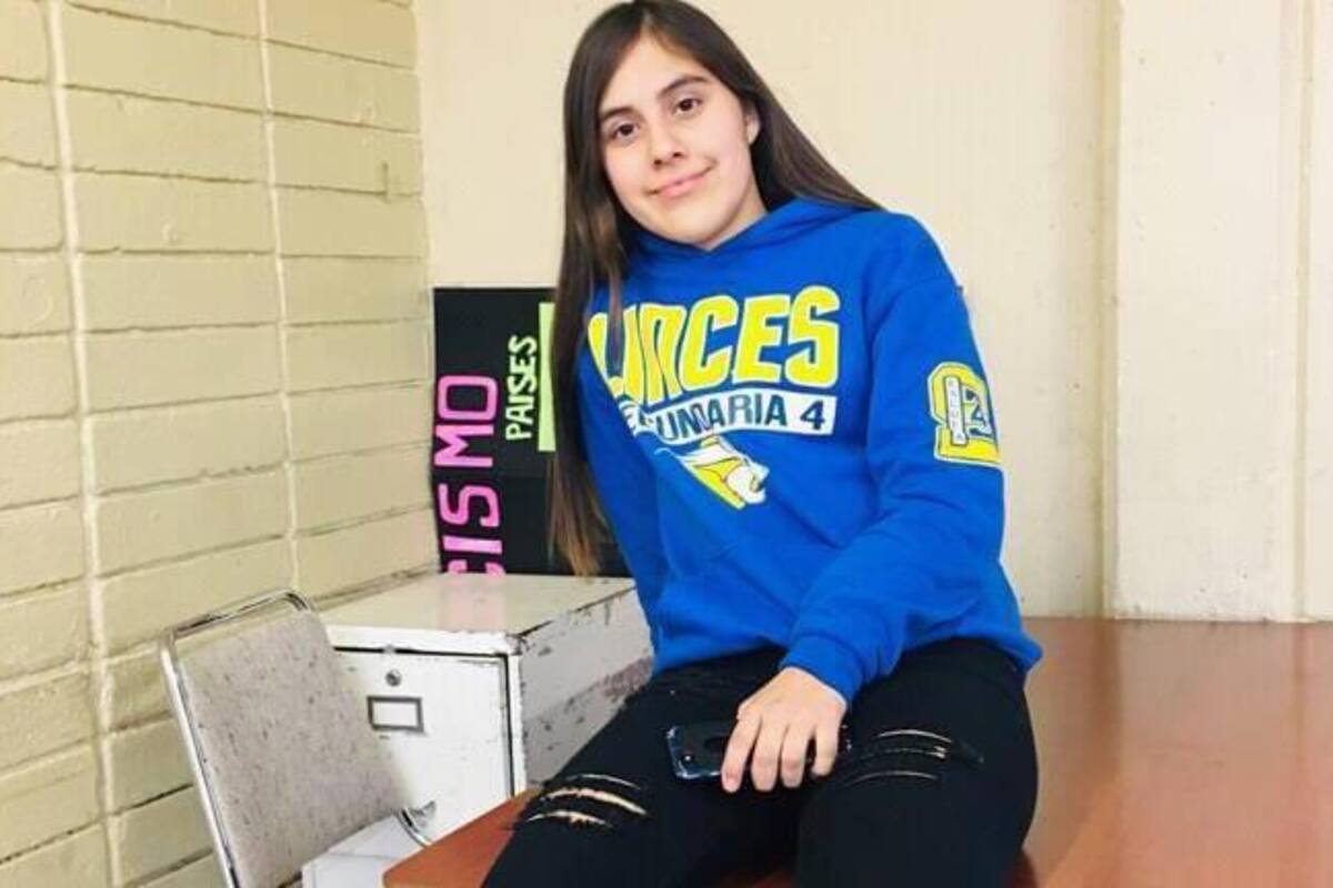 Karely, de 15 años, está desaparecida