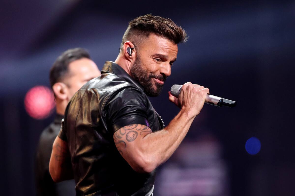Lanzará Ricky Martin a medianoche remix de ‘Tiburones’